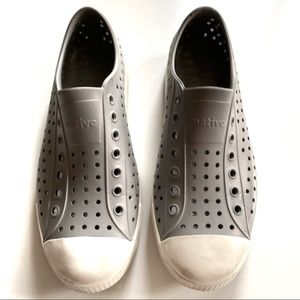 Native Jefferson Shoes (WN' size 10, MN's size 8)